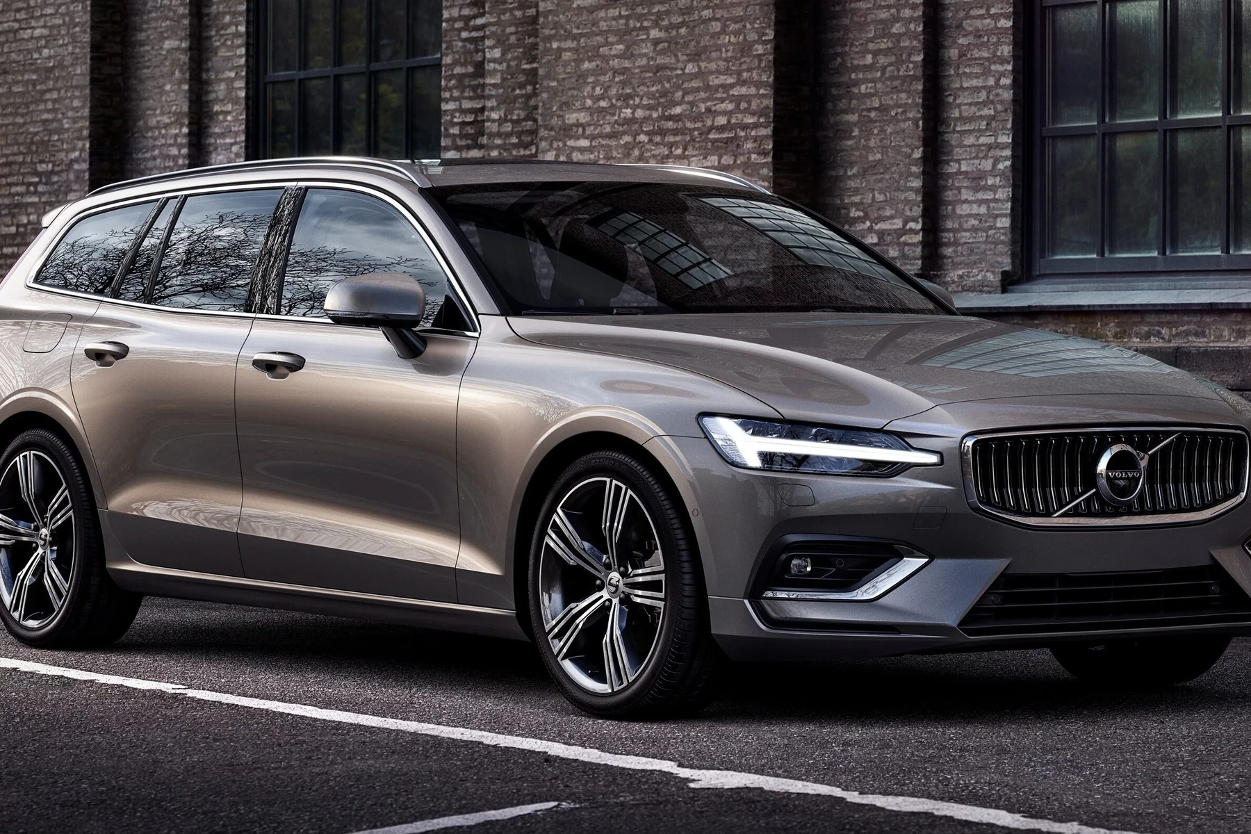 how to start a volvo