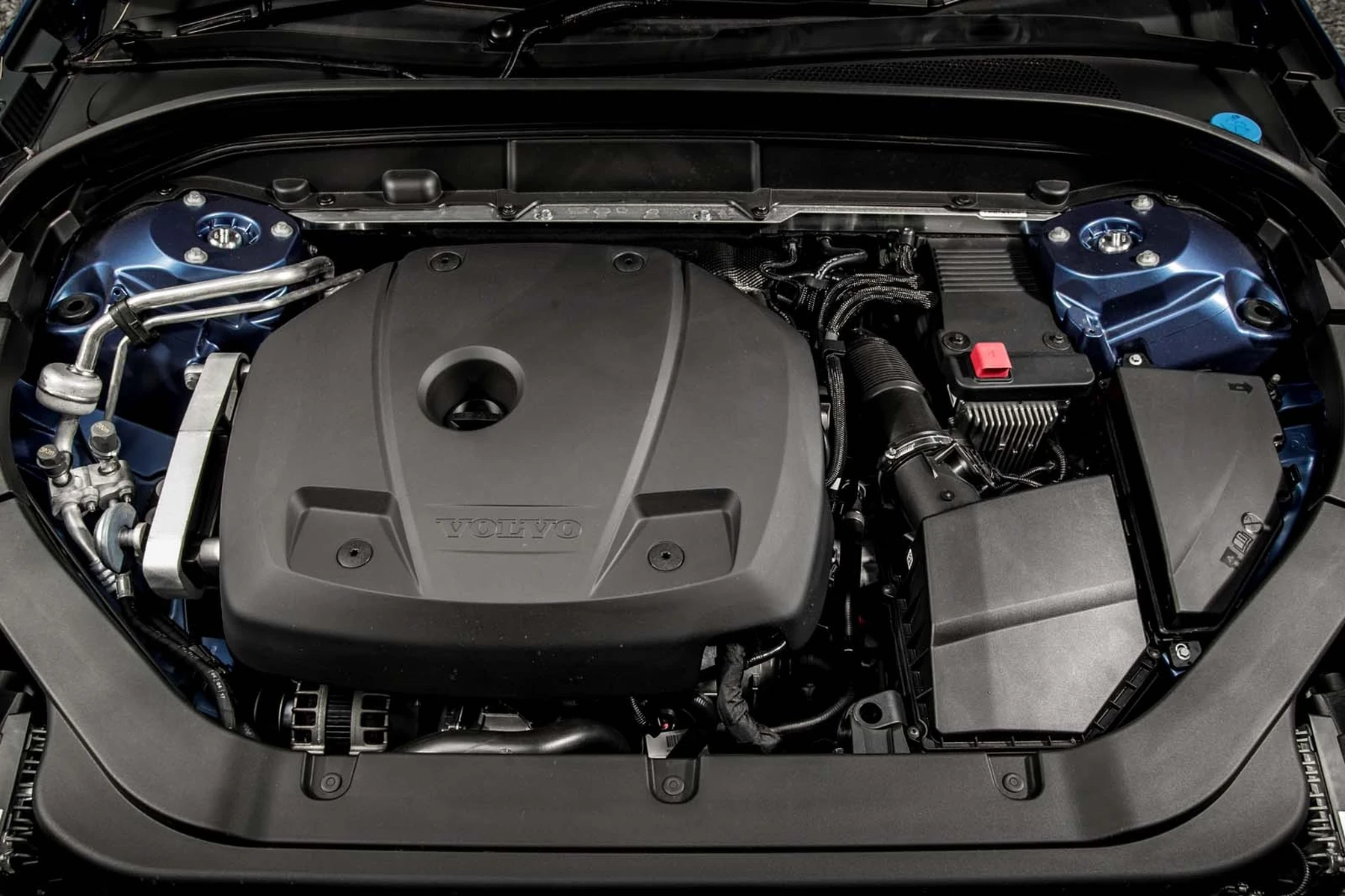 auxiliary battery volvo xc60