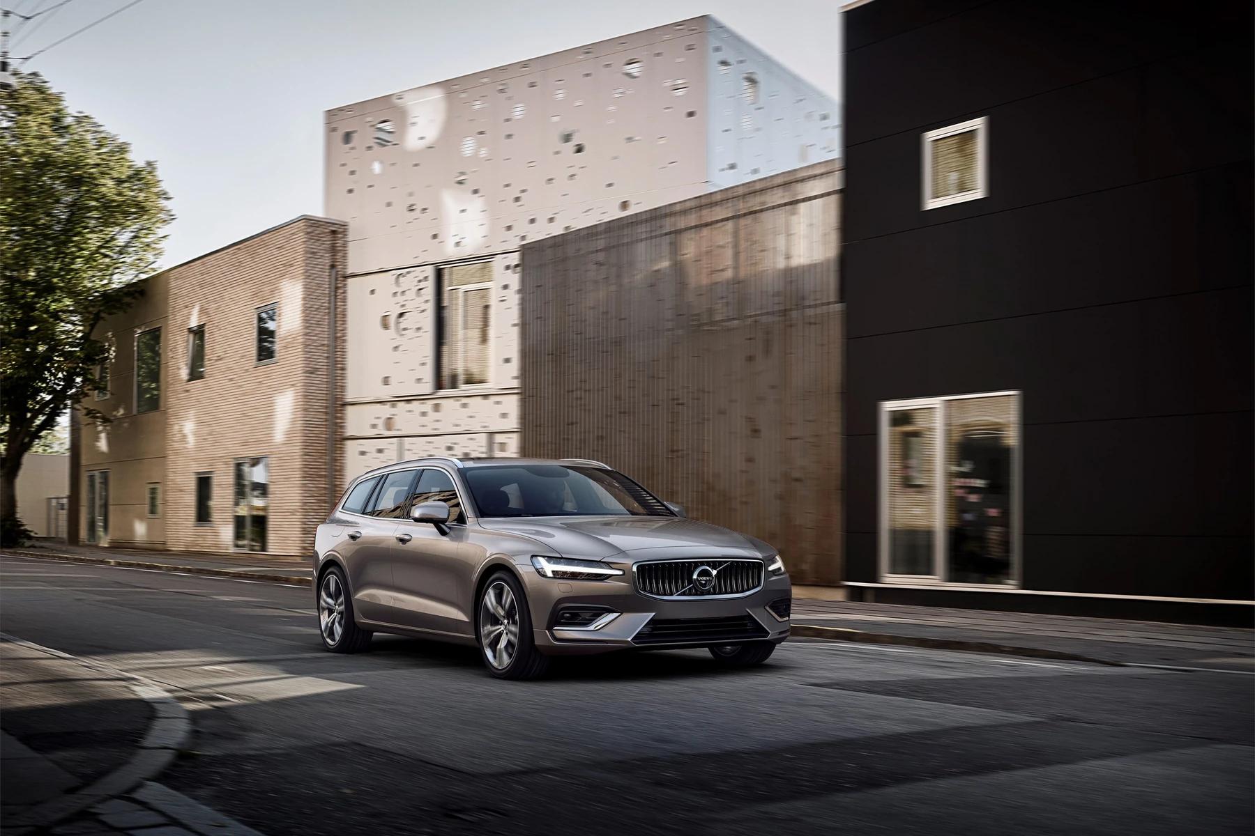 battery location volvo xc60