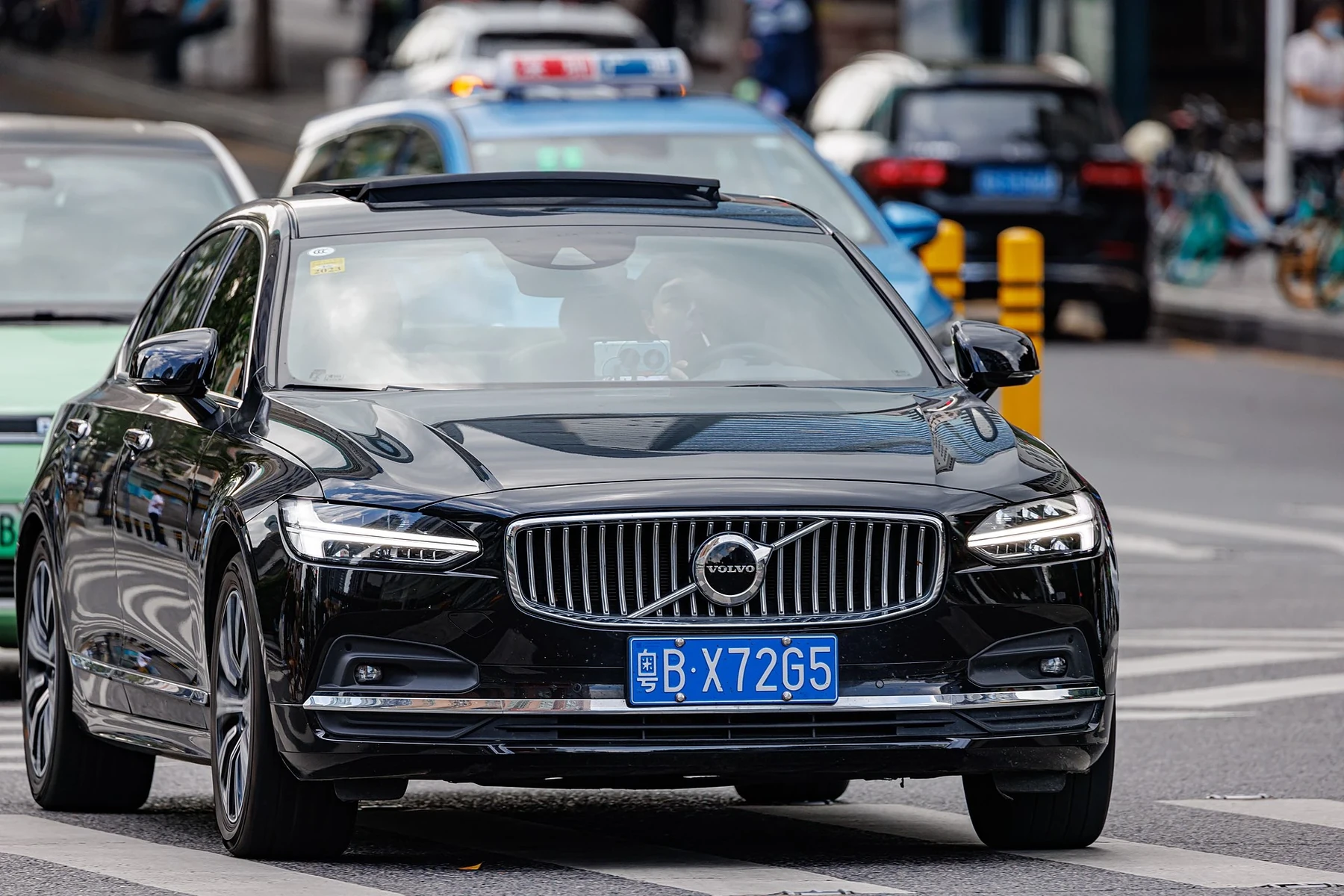 cost of oil change volvo xc60