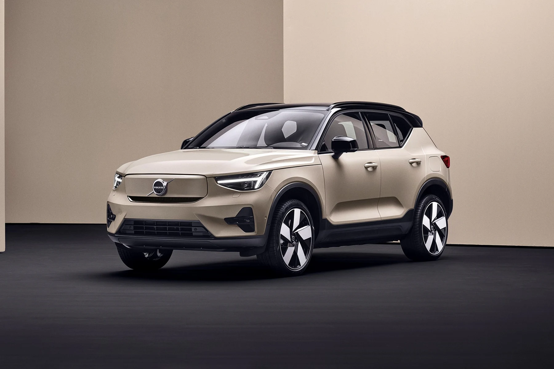 difference between 2019 and 2020 volvo xc90