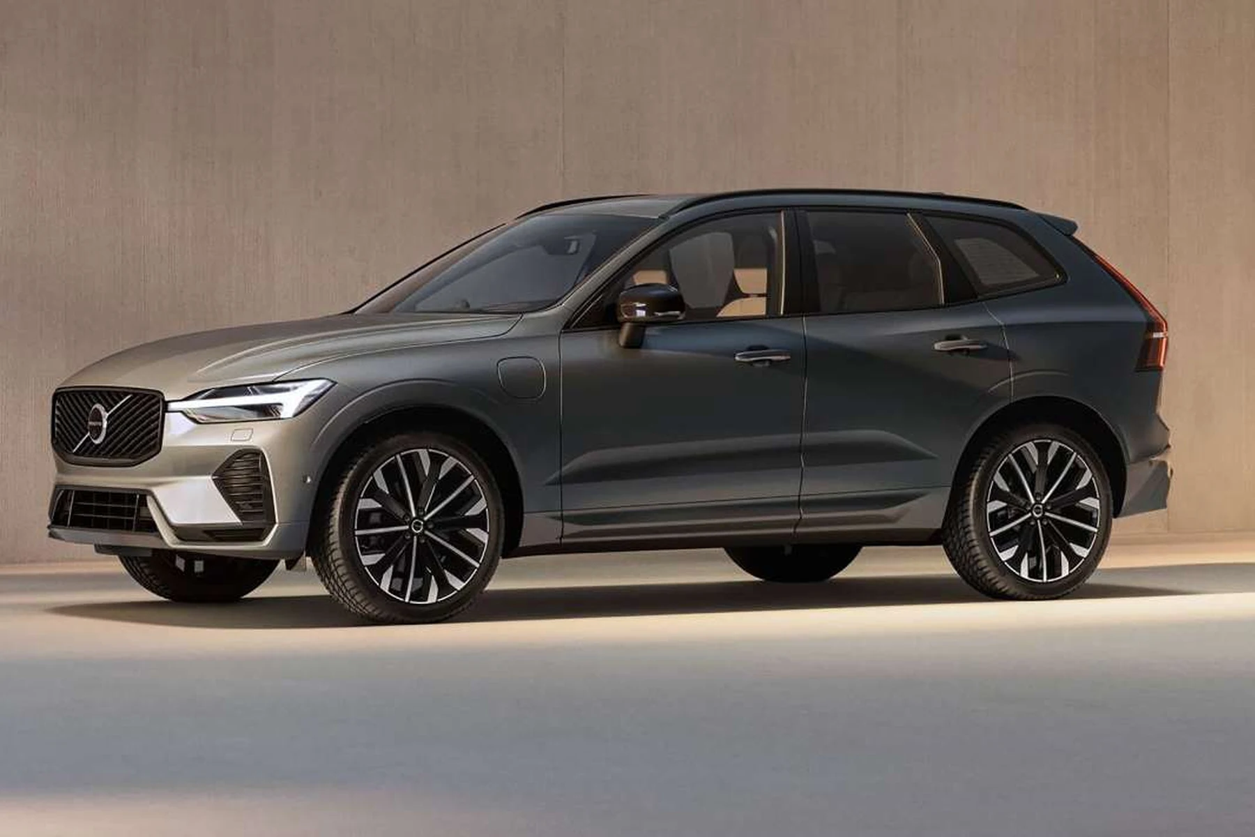 difference between 2023 and 2024 volvo xc60