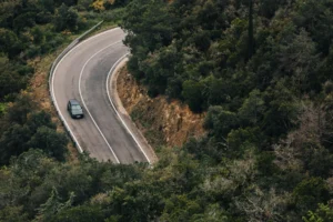 how long does a volvo xc60 hybrid battery last