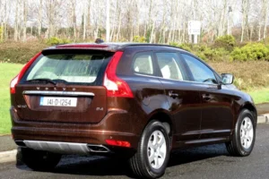 how much can a volvo xc60 tow