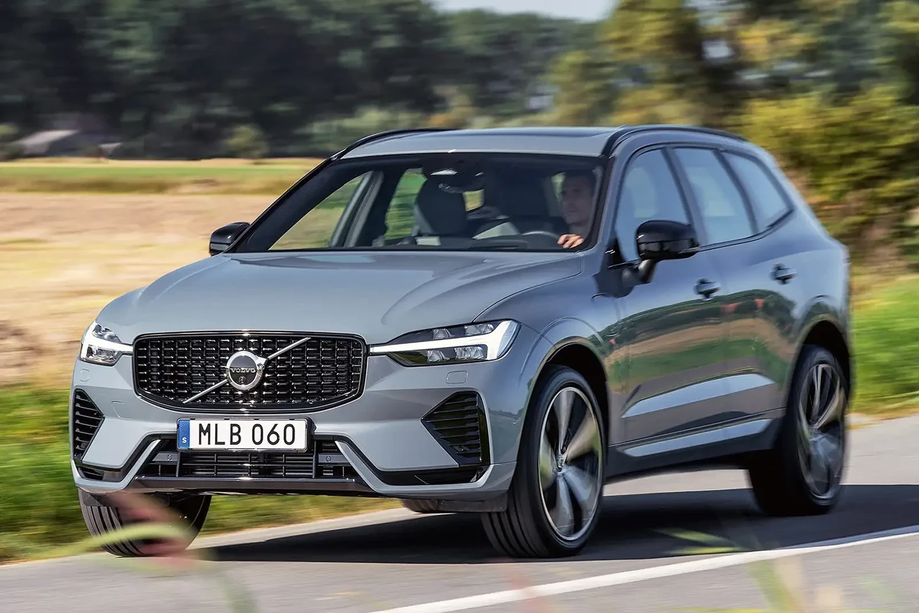 how to adjust headrest in volvo xc60