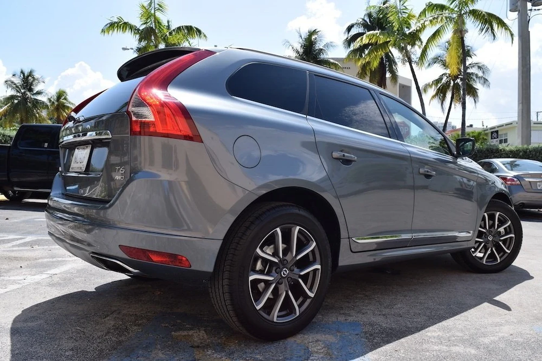 how to fold mirrors on volvo xc60