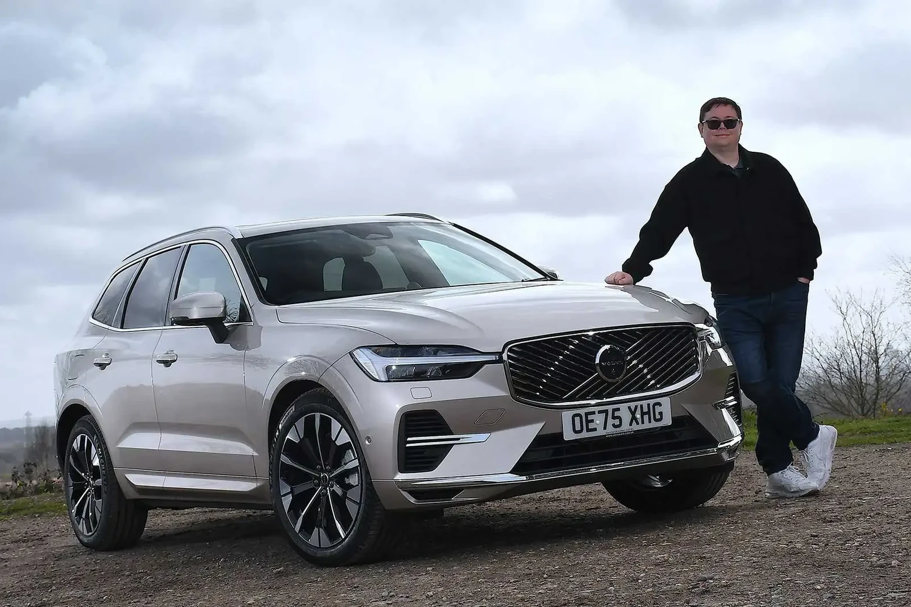 how to program garage door opener on volvo xc60