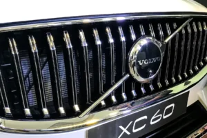 used car volvo.60 vs ford escape