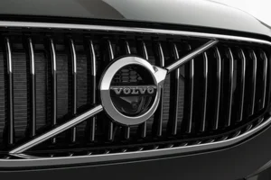 used car volvo.xc60 vs ford escape