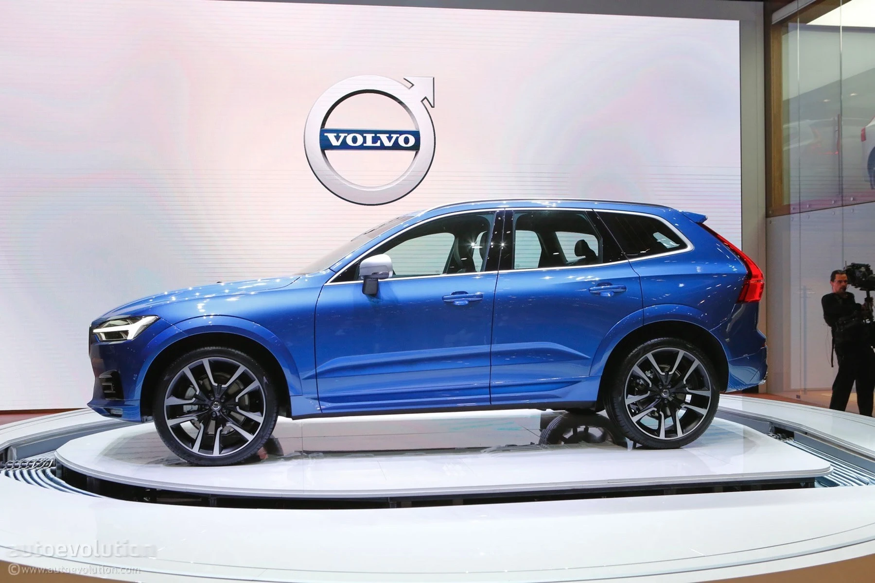 volvo vs american car