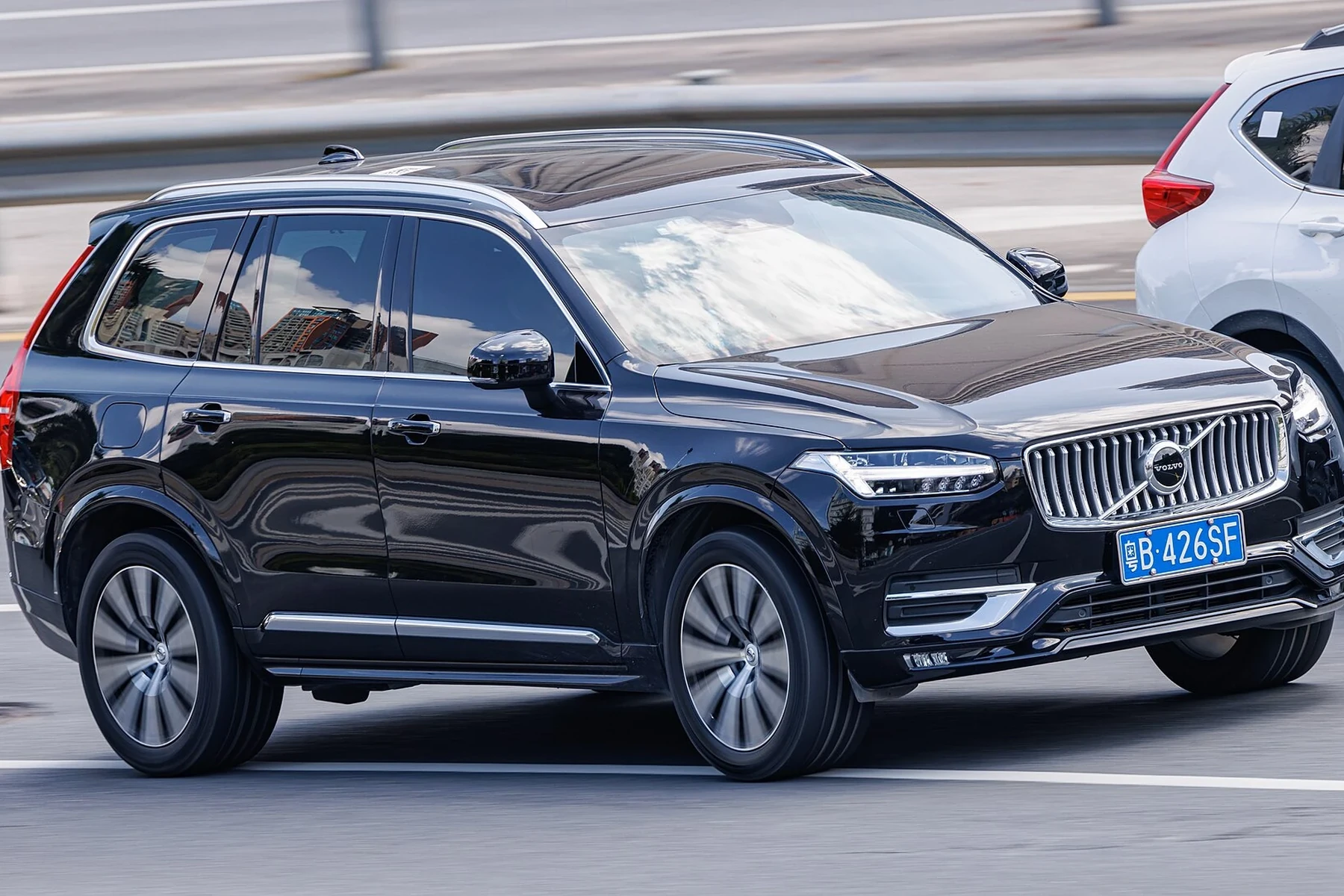 group trucks technology volvo
