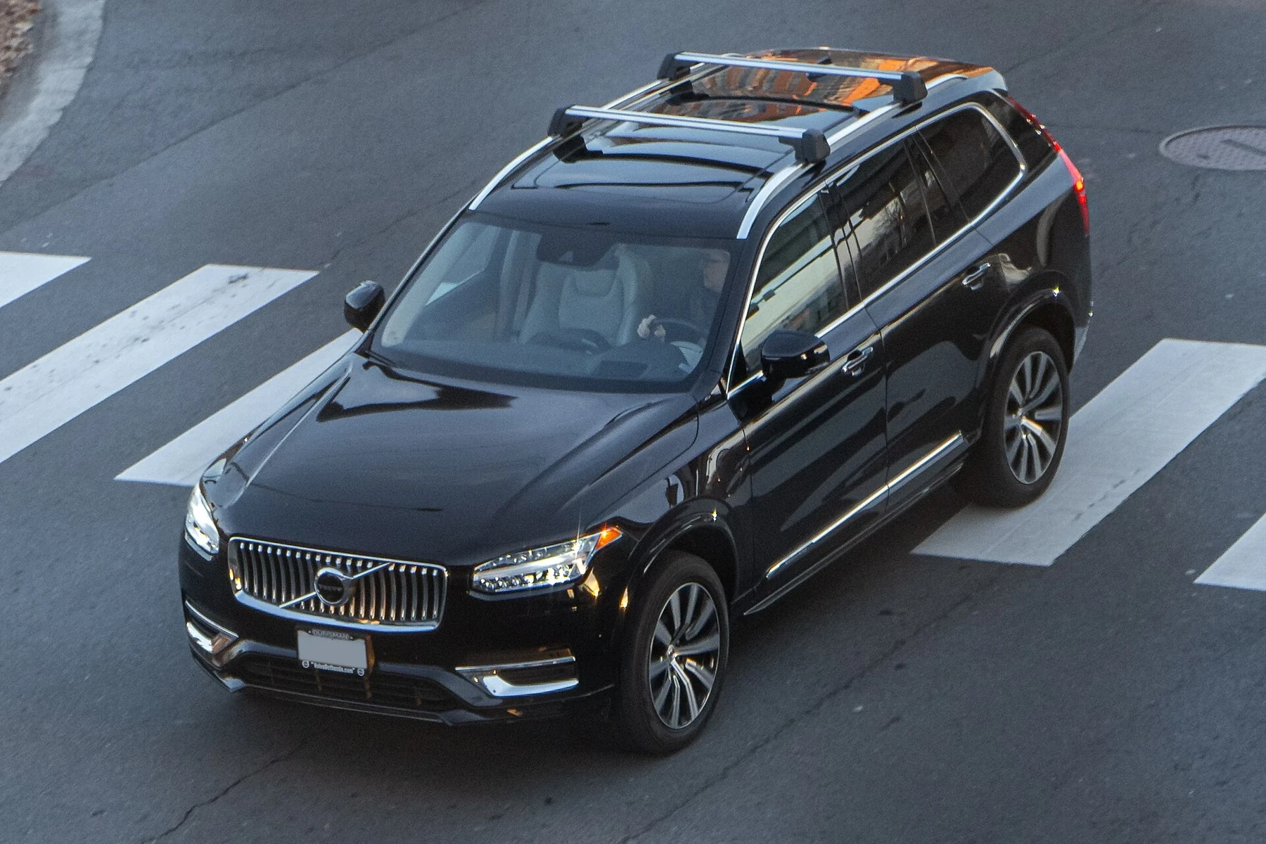 volvo bending light technology