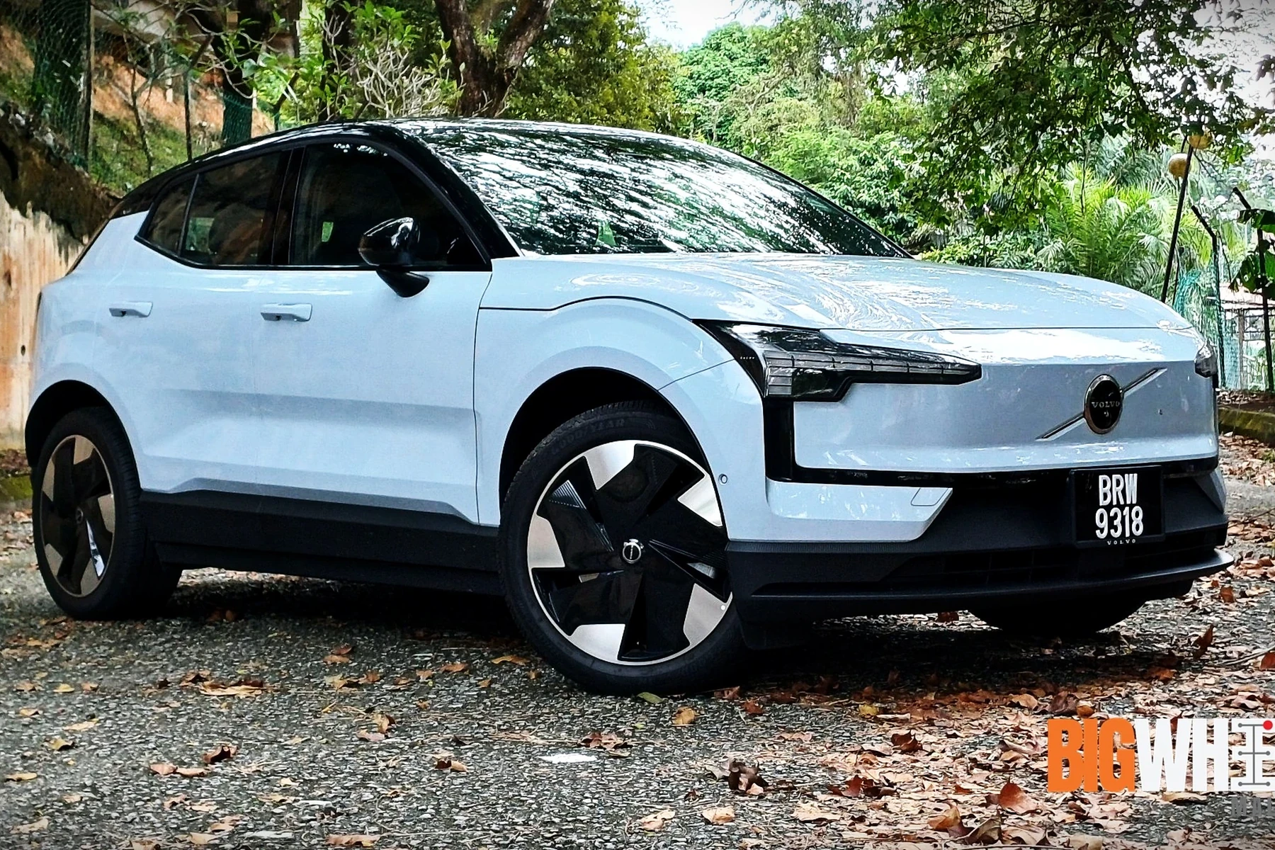 volvo ex30 ambient lighting