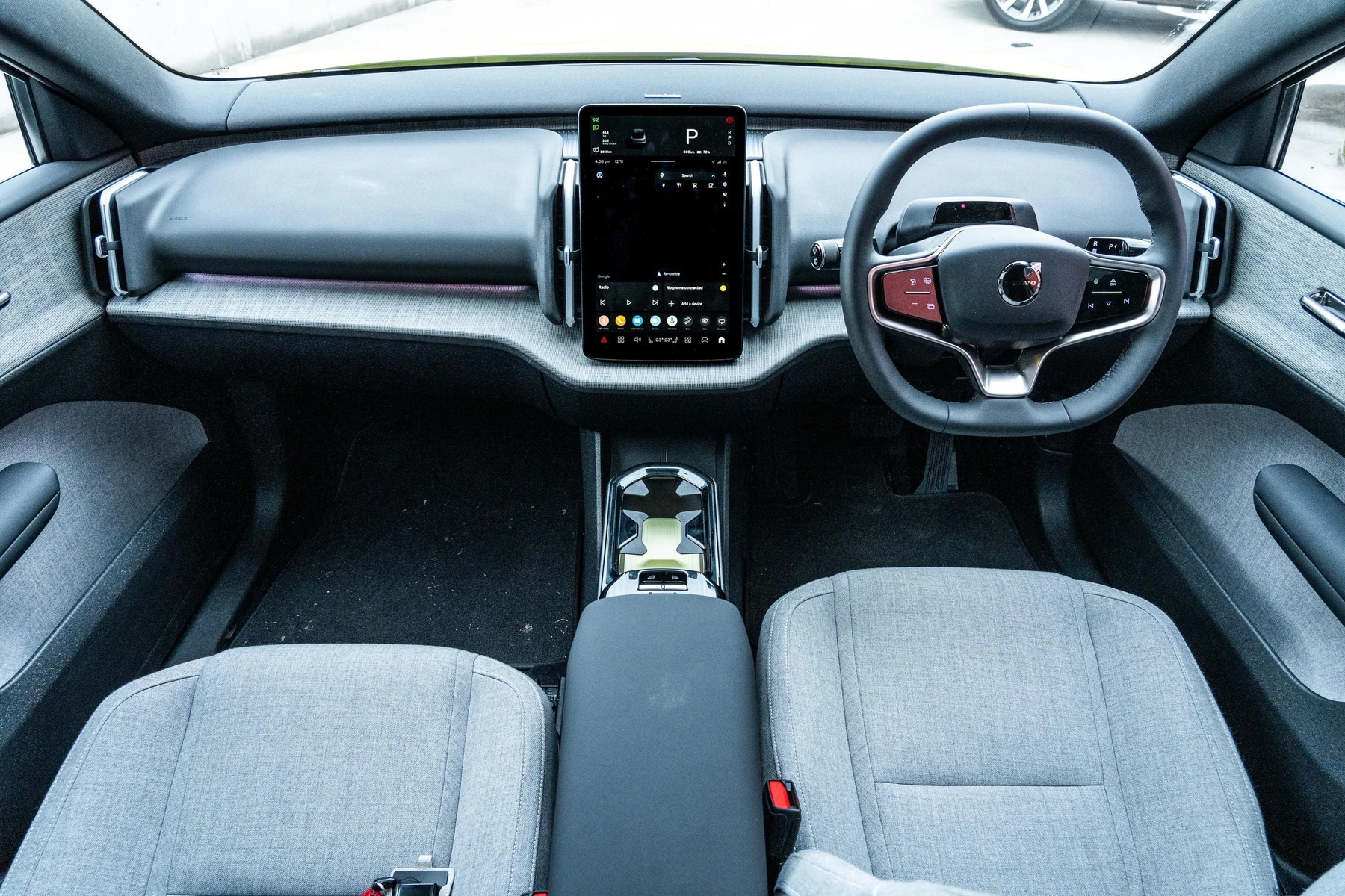 volvo ex30 how to charge