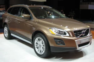 volvo ex40 battery capacity usable kwh 2025