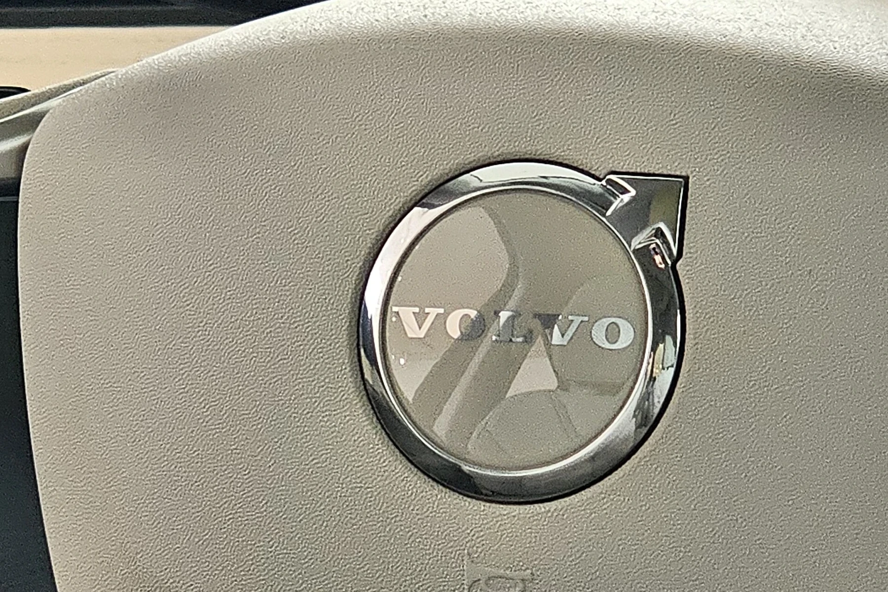 volvo group trucks technology france