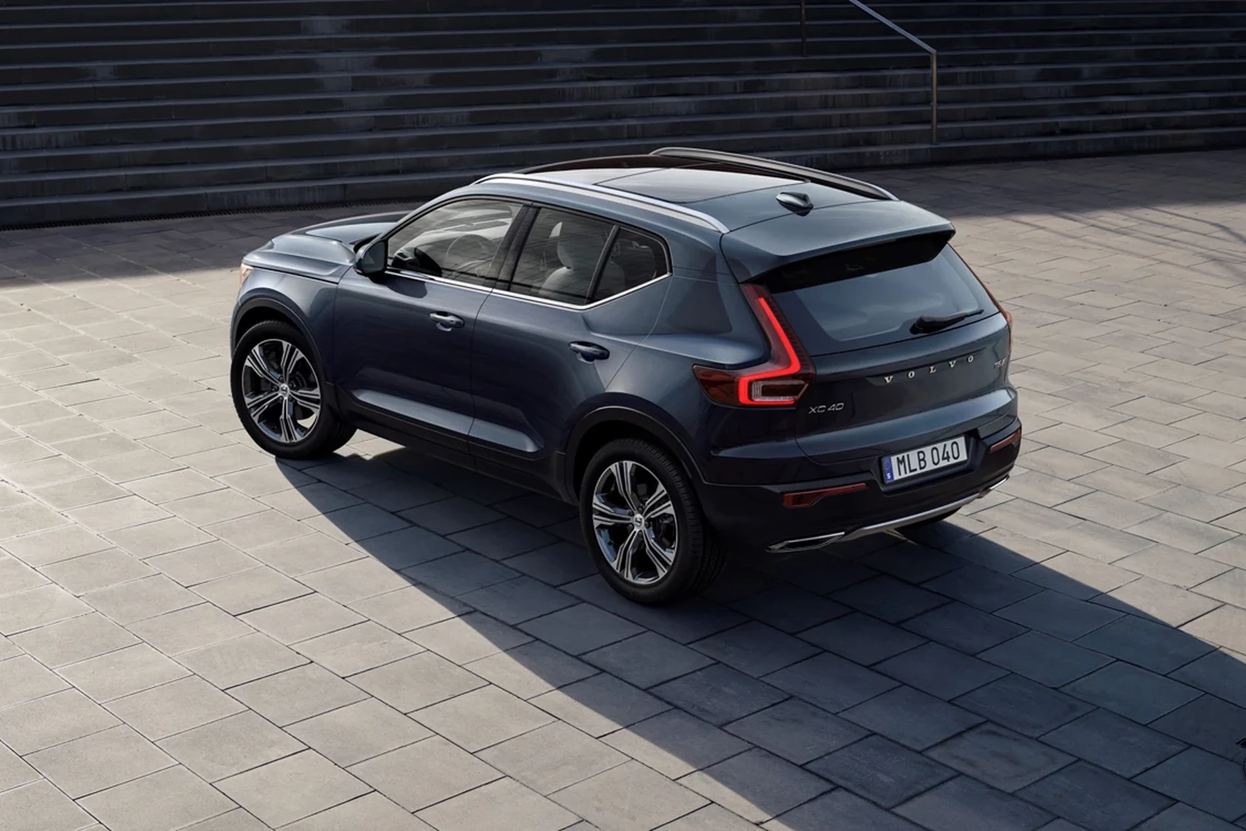 volvo truck technology