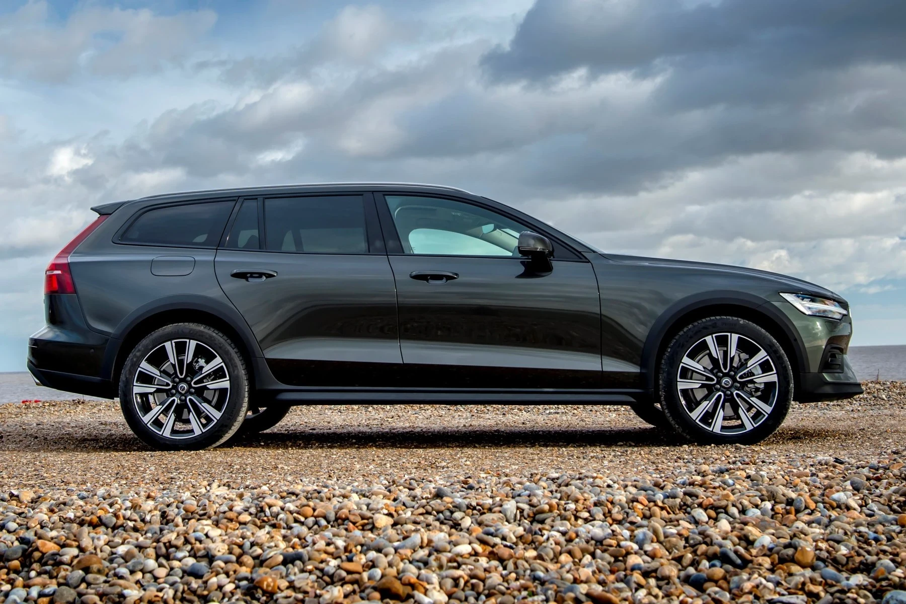 volvo twin engine v60