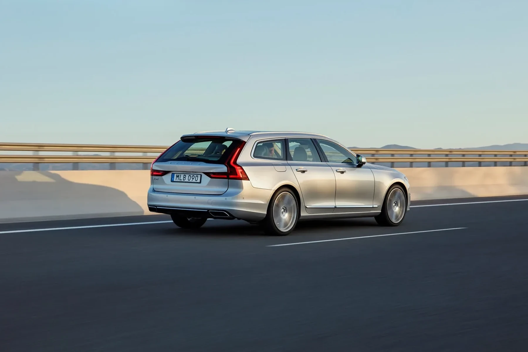volvo v90 rear tail light