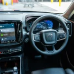 volvo xc40 blind spot warning