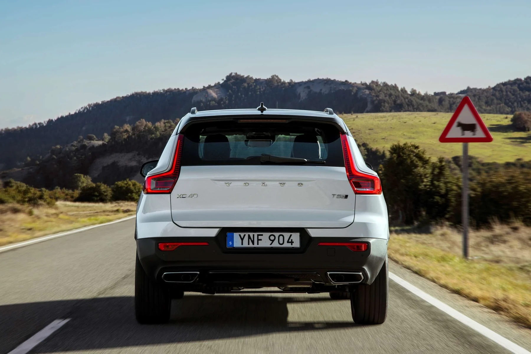 volvo xc40 dashboard symbols and meanings