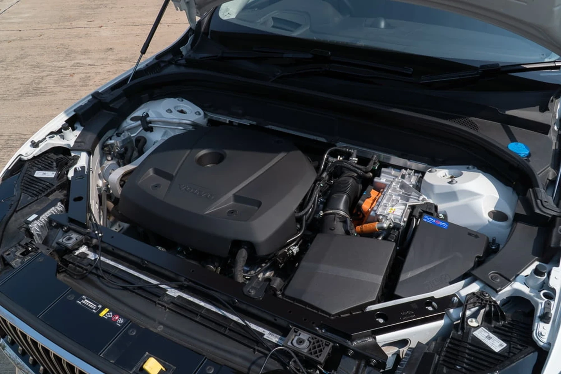 volvo xc60 volume not working