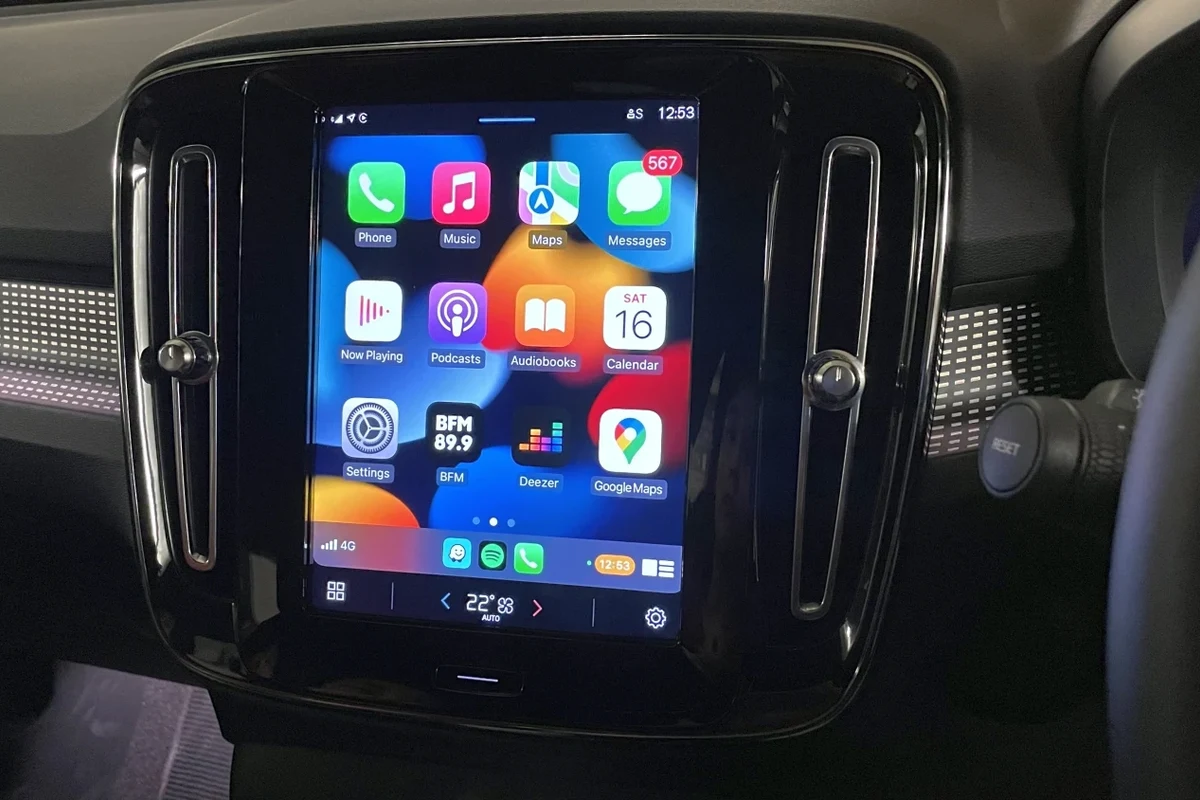 Does Volvo XC40 Have Apple CarPlay for Seamless Connectivity