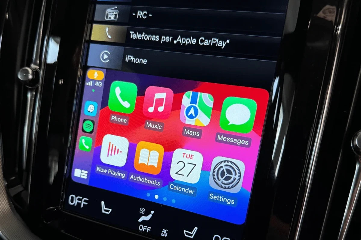 Does Volvo S90 Have Apple CarPlay for Seamless Connectivity