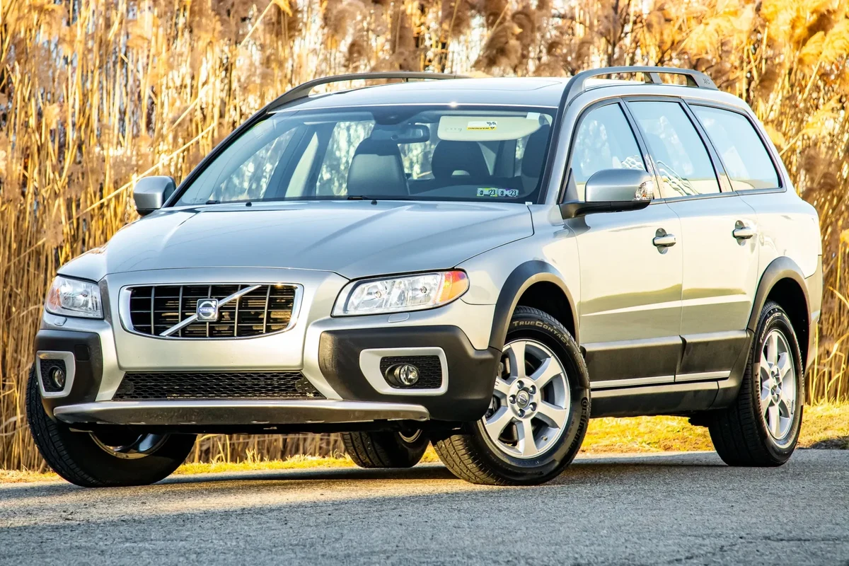 Volvo XC70 3 2 vs T6 Which Model Offers Better Performance